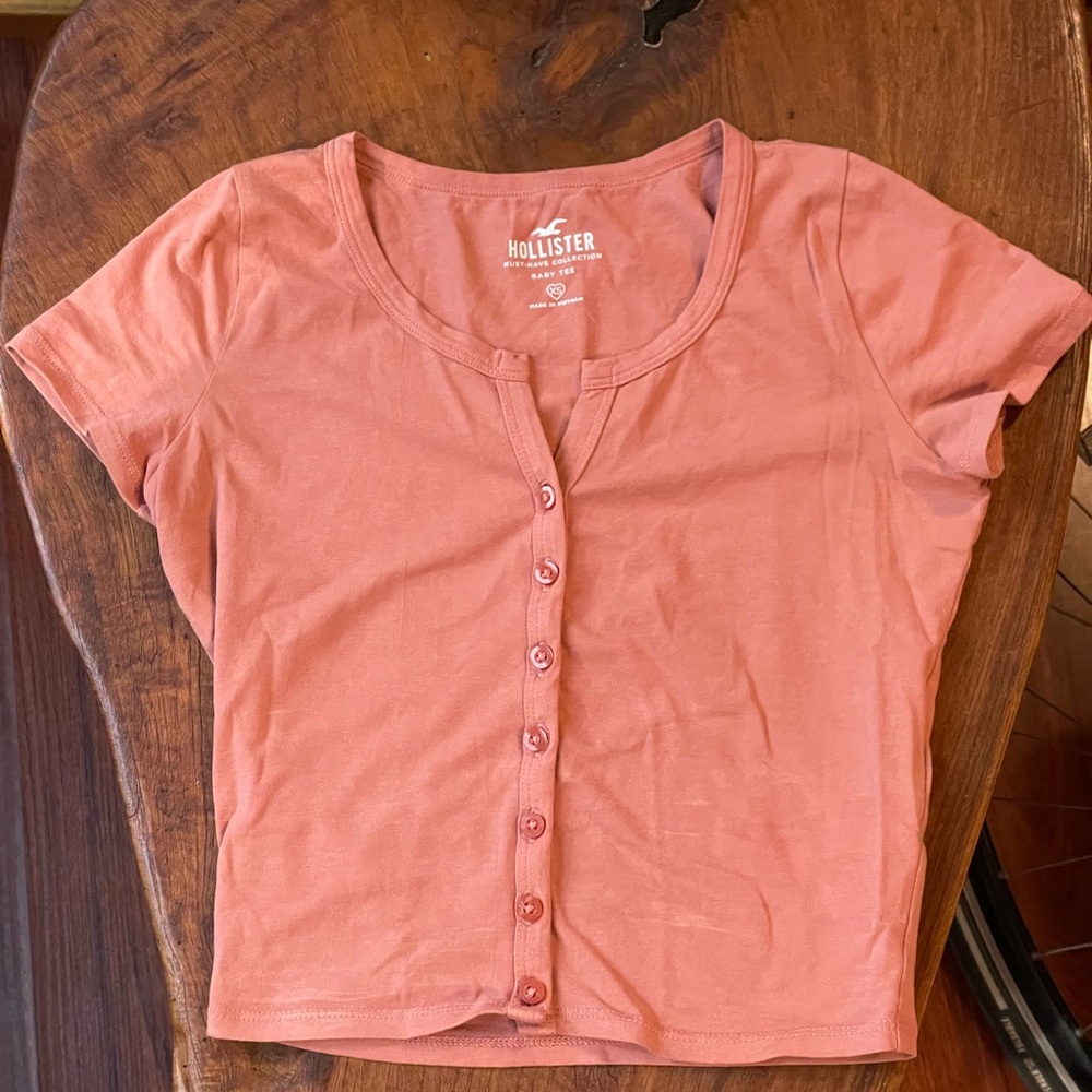 Hollister Women's Rose Button-Front Crop Top